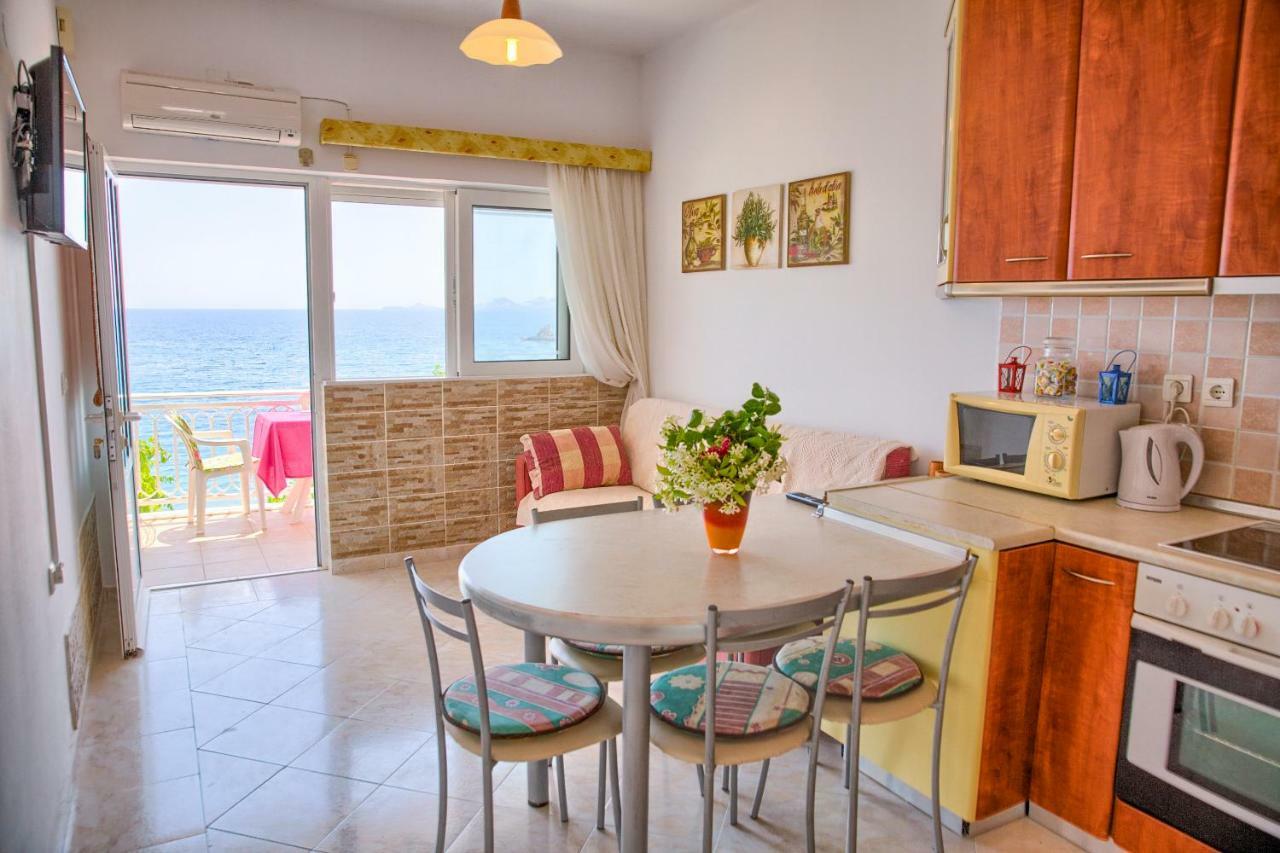 Appartement Chara'S Sea View House à Haraki Extérieur photo