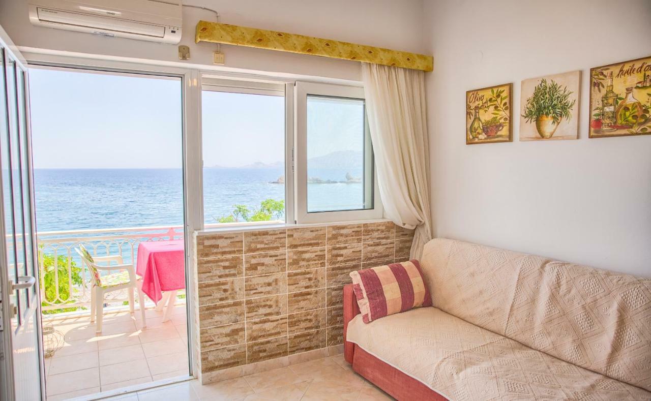Appartement Chara'S Sea View House à Haraki Extérieur photo